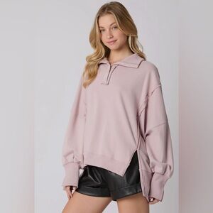 NWT - Taking Over - Sweatshirt